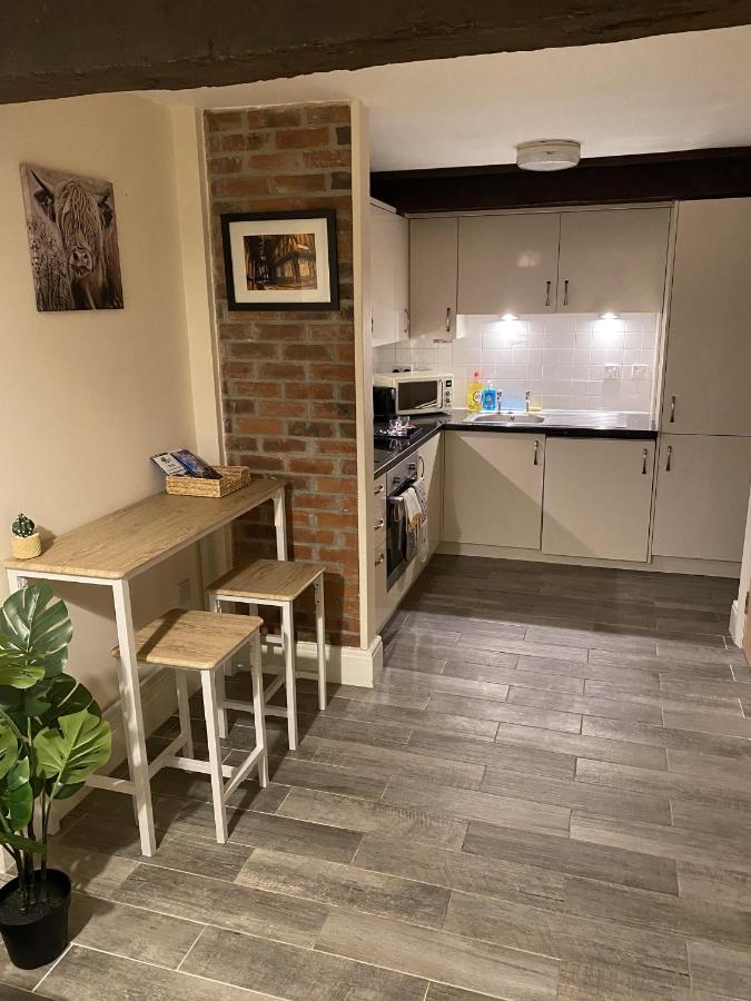 Cosy Riverside Apartment - Free Parking York Esterno foto